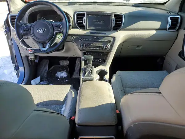 KNDPNCAC3H7254945 2017 KIA SPORTAGE - Image 8