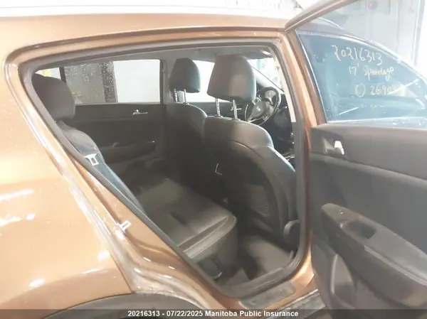 KNDPNCAC3H7269090 2017 KIA SPORTAGE - Image 8