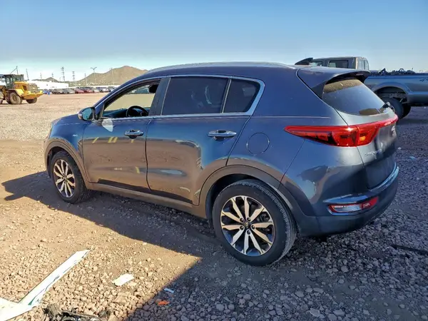 KNDPNCAC3H7273415 2017 KIA SPORTAGE - Image 2