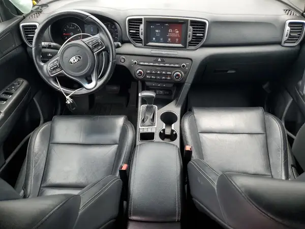 KNDPNCAC3H7287590 2017 KIA SPORTAGE - Image 8