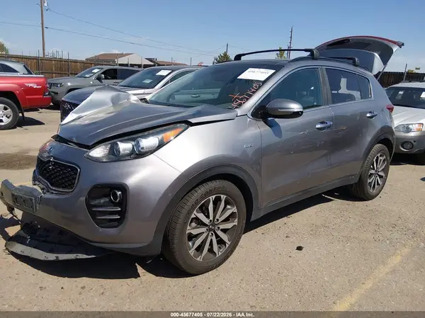 KNDPNCAC3J7322182 2018 KIA SPORTAGE - Image 2