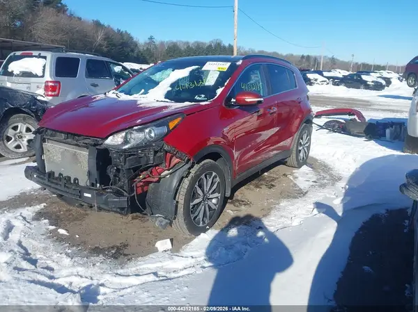 KNDPNCAC3J7361662 2018 KIA SPORTAGE - Image 2