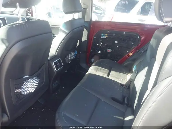 KNDPNCAC3J7361662 2018 KIA SPORTAGE - Image 8
