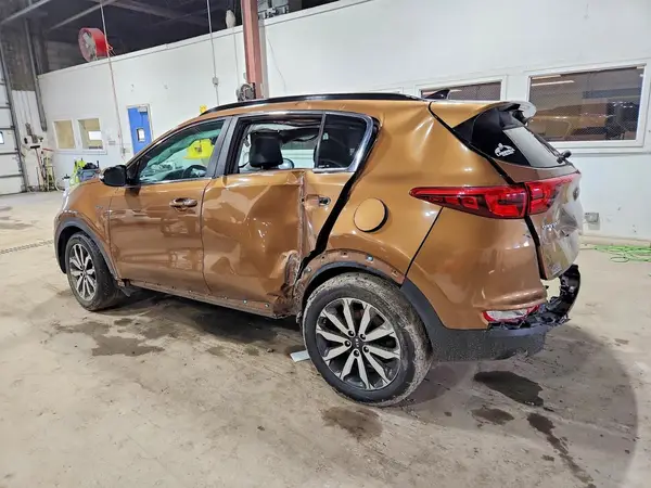 KNDPNCAC3J7379224 2018 KIA SPORTAGE - Image 2