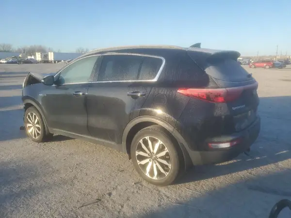 KNDPNCAC3J7422329 2018 KIA SPORTAGE - Image 2