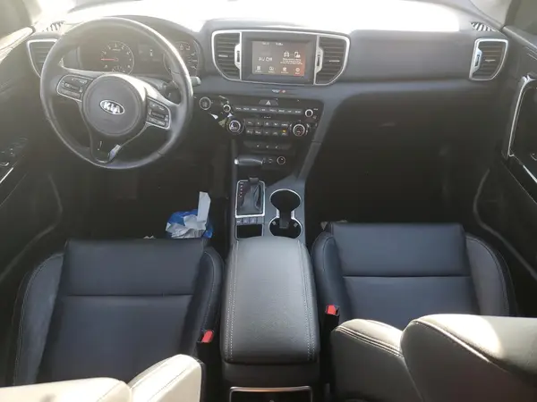 KNDPNCAC3J7483082 2018 KIA SPORTAGE - Image 8