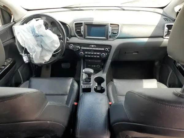 KNDPNCAC3K7507706 2019 KIA SPORTAGE - Image 8