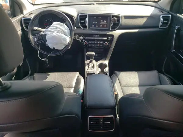 KNDPNCAC3K7604159 2019 KIA SPORTAGE - Image 8