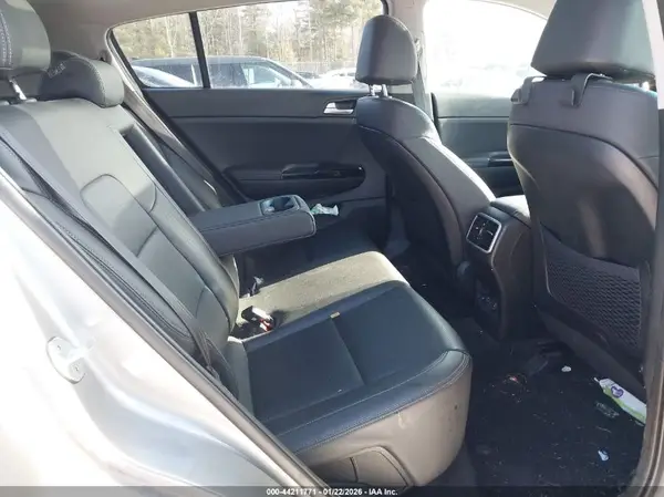 KNDPNCAC3N7985662 2022 KIA SPORTAGE - Image 8