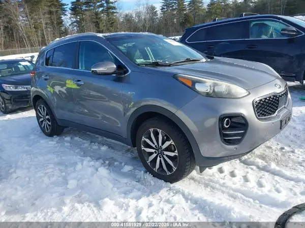 KNDPNCAC4H7055693 2017 KIA SPORTAGE - Image 1