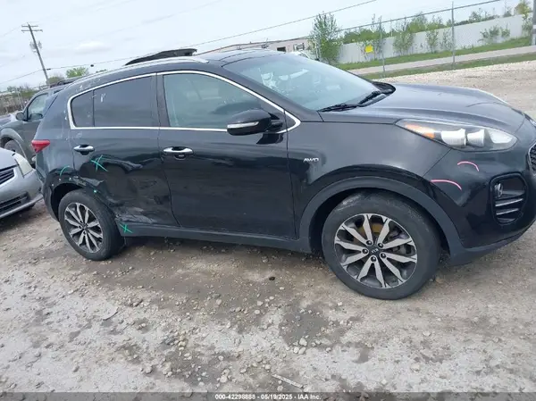 KNDPNCAC4H7072137 2017 KIA SPORTAGE - Image 1