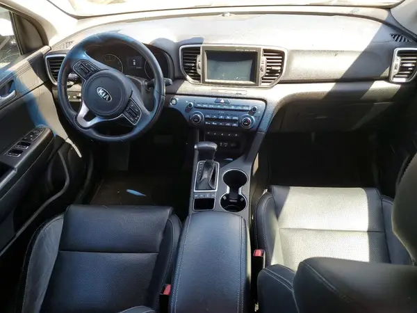 KNDPNCAC4H7074535 2017 KIA SPORTAGE - Image 8