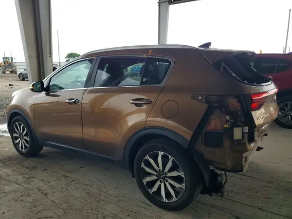 KNDPNCAC4H7106416 2017 KIA SPORTAGE - Image 2
