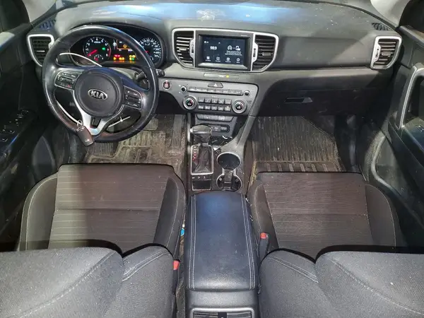 KNDPNCAC4H7181407 2017 KIA SPORTAGE - Image 8