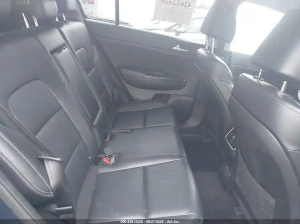 KNDPNCAC4H7207486 2017 KIA SPORTAGE - Image 8