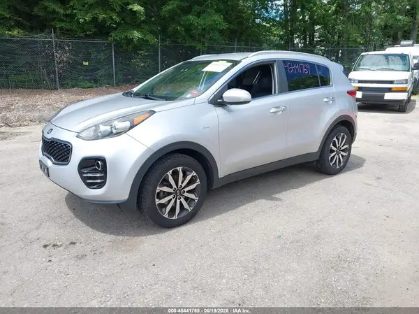 KNDPNCAC4H7223946 2017 KIA SPORTAGE - Image 2