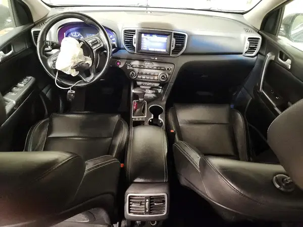 KNDPNCAC4H7248572 2017 KIA SPORTAGE - Image 8