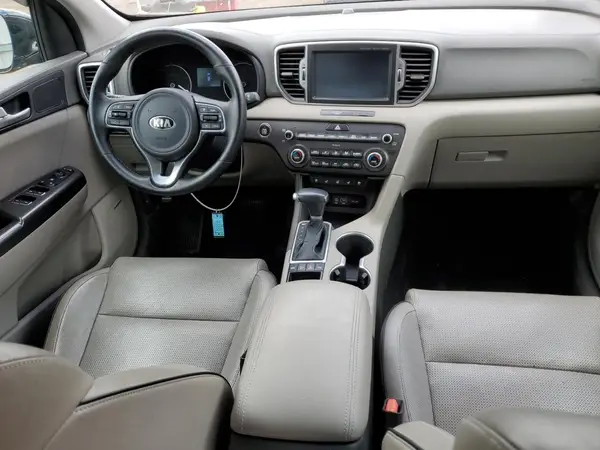 KNDPNCAC4H7273164 2017 KIA SPORTAGE - Image 8