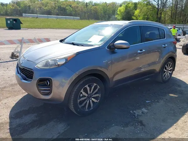 KNDPNCAC4H7275092 2017 KIA SPORTAGE - Image 2