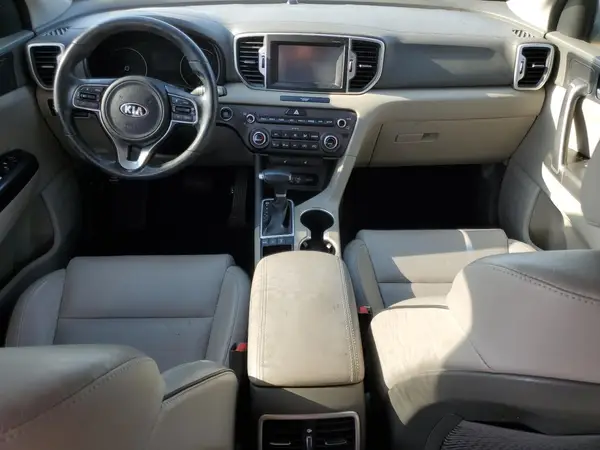 KNDPNCAC4H7282317 2017 KIA SPORTAGE - Image 8