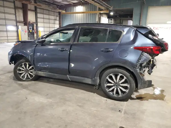 KNDPNCAC4J7333742 2018 KIA SPORTAGE - Image 2