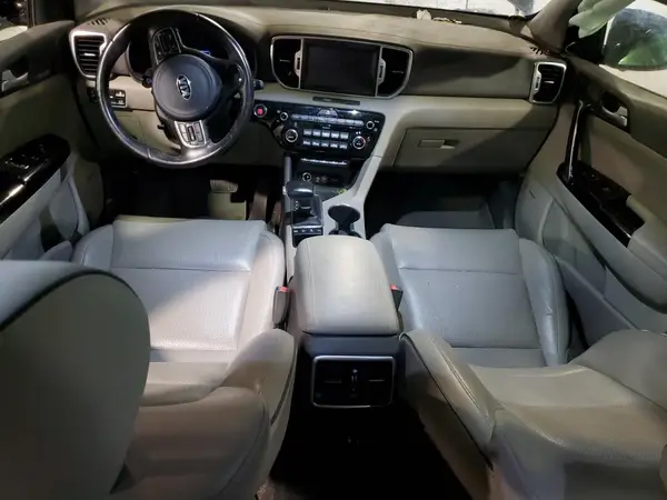 KNDPNCAC4J7333742 2018 KIA SPORTAGE - Image 8