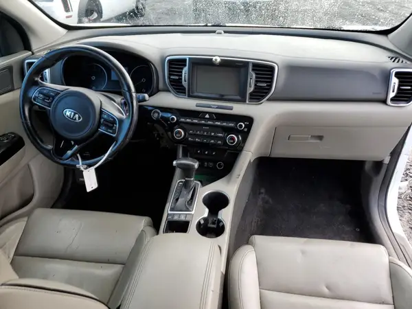 KNDPNCAC4J7353179 2018 KIA SPORTAGE - Image 8