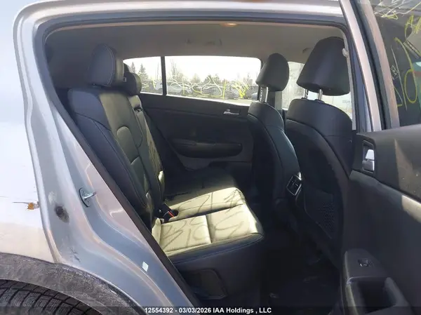 KNDPNCAC4J7361248 2018 KIA SPORTAGE - Image 8