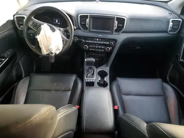 KNDPNCAC4J7373562 2018 KIA SPORTAGE - Image 8