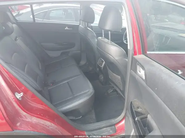 KNDPNCAC4J7379216 2018 KIA SPORTAGE - Image 8