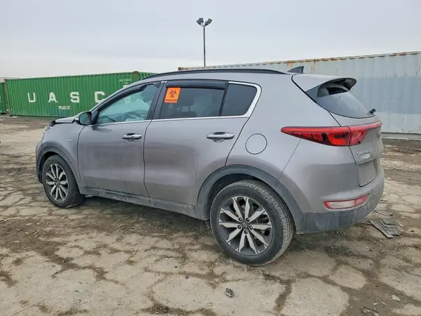 KNDPNCAC4J7389230 2018 KIA SPORTAGE - Image 2