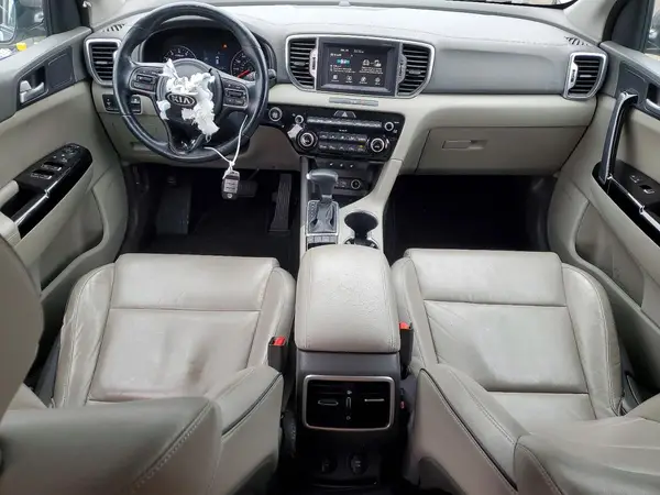 KNDPNCAC4J7400226 2018 KIA SPORTAGE - Image 8