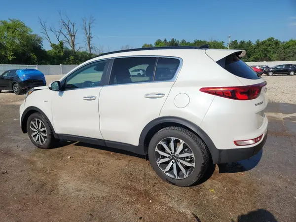 KNDPNCAC4J7404972 2018 KIA SPORTAGE - Image 2