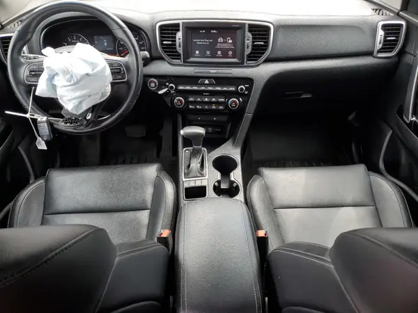 KNDPNCAC4J7405247 2018 KIA SPORTAGE - Image 8