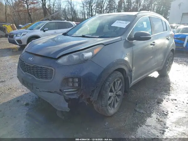 KNDPNCAC4J7408844 2018 KIA SPORTAGE - Image 2