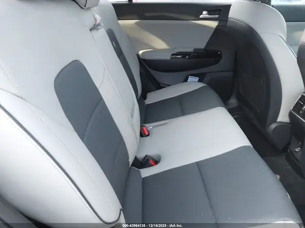 KNDPNCAC4J7408844 2018 KIA SPORTAGE - Image 8