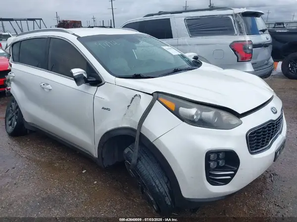 KNDPNCAC4J7409492 2018 KIA SPORTAGE - Image 1
