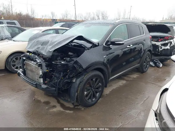 KNDPNCAC4J7409914 2018 KIA SPORTAGE - Image 2