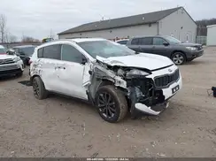 KNDPNCAC4J7462712 2018 KIA SPORTAGE