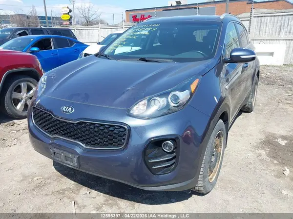 KNDPNCAC4J7483236 2018 KIA SPORTAGE - Image 2