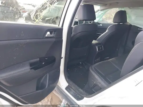 KNDPNCAC4M7925405 2021 KIA SPORTAGE - Image 8