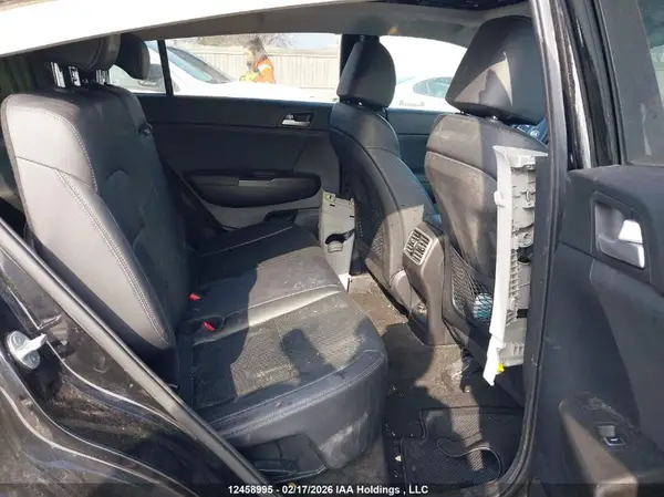 KNDPNCAC4M7929504 2021 KIA SPORTAGE - Image 8