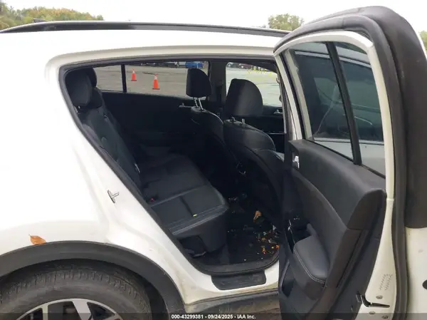 KNDPNCAC4N7959779 2022 KIA SPORTAGE - Image 8
