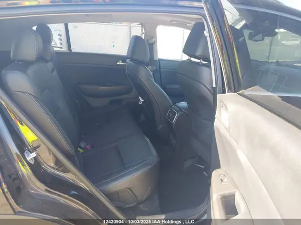 KNDPNCAC5H7045450 2017 KIA SPORTAGE - Image 8