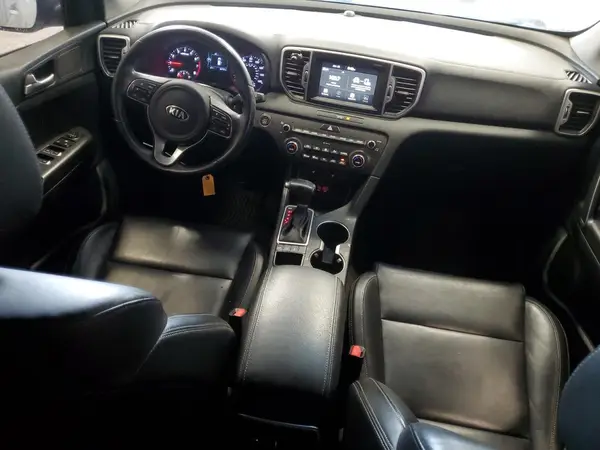 KNDPNCAC5H7071658 2017 KIA SPORTAGE - Image 8