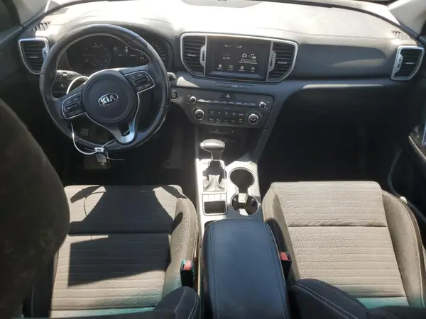 KNDPNCAC5H7116470 2017 KIA SPORTAGE - Image 8