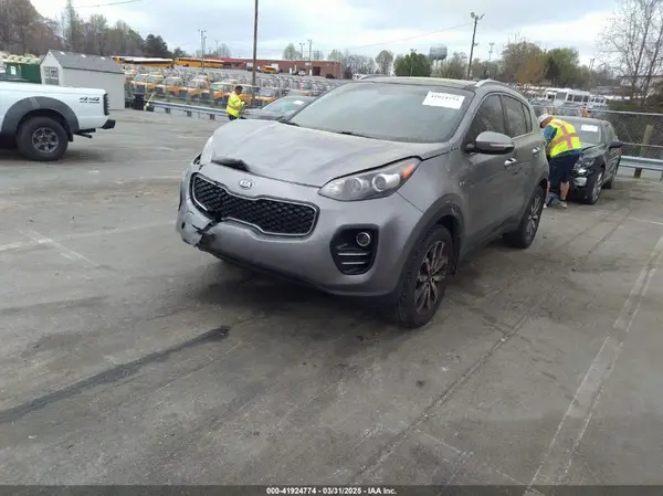 KNDPNCAC5H7135598 2017 KIA SPORTAGE - Image 2