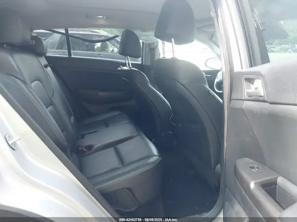 KNDPNCAC5H7150053 2017 KIA SPORTAGE - Image 8