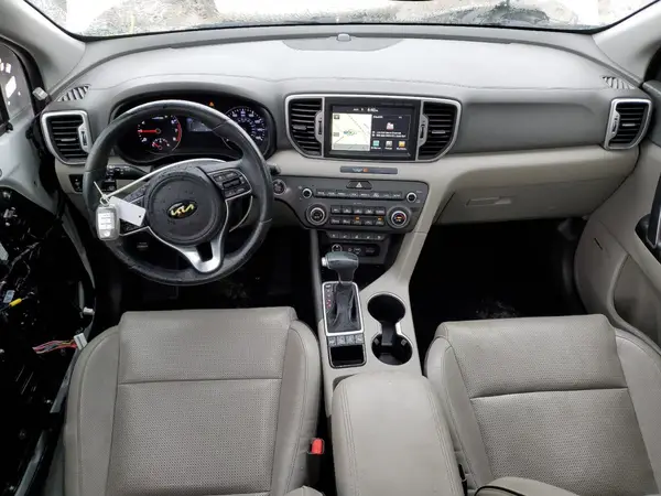KNDPNCAC5H7206637 2017 KIA SPORTAGE - Image 8