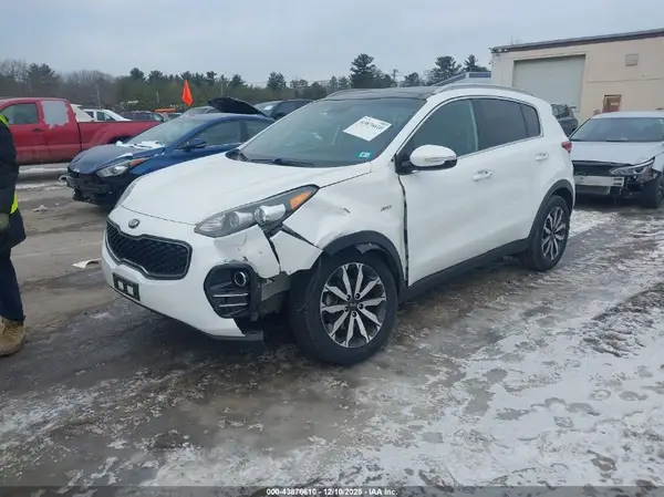 KNDPNCAC5H7268913 2017 KIA SPORTAGE - Image 2